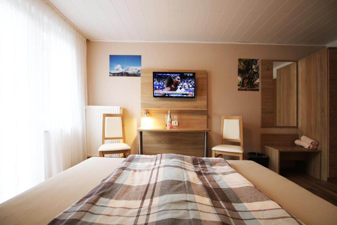 Pension Yak und Yeti Bad Honnef Bagian luar foto